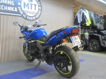 Kawasaki ZR 7S - 6