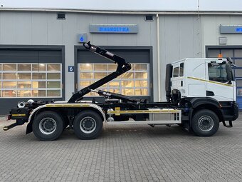 IVECO X-WAY 300X50P HR OFF 6x4 hákový nosič kontejneru 20T - 6