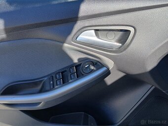 Ford Focus 1.6i ,  77 kW benzín, 2011 - 6