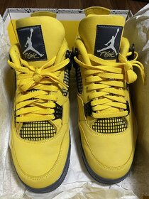Jordan 4 Retro Lightning 2021 - 6