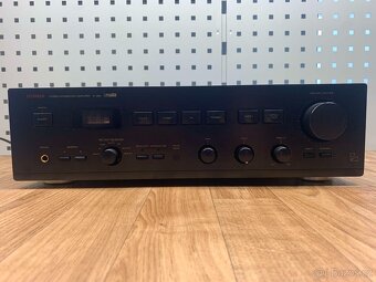 Luxman A384 - Hybrid s lampou na předku - 6