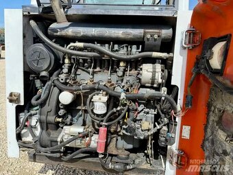 SMYKOVÝ NAKLADAČ BOBCAT 873 - 6