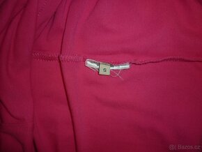 Tmavě růžové dámské tričko s 3/4 rukávem Guess - 6