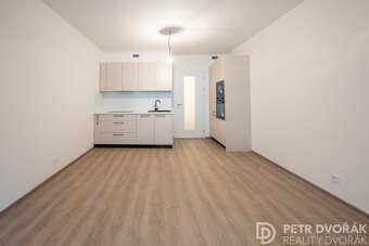 Pronájem bytu 1+kk 33 m2 Poděbradská, Praha - Hloubětín - 6