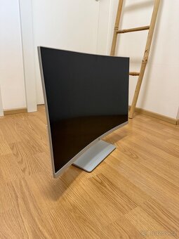 Prohnutý monitor HP Curved 27” - 6