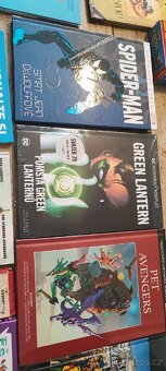 Knížky , hry , komiksy Marvel , puzzle pouze celek - 6