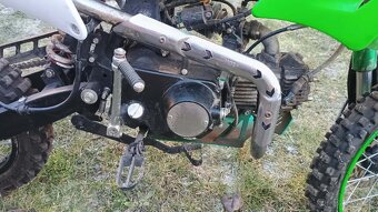 Prodám pitbike 125 14/12 + helma - 6