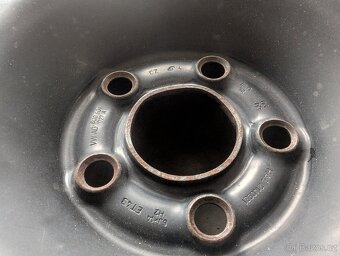 Kompletní krásná zimní sada 185/65/R14 - 6