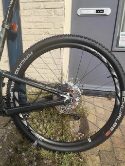 Giant Anthem 29" rám 2023 vel. L - 6