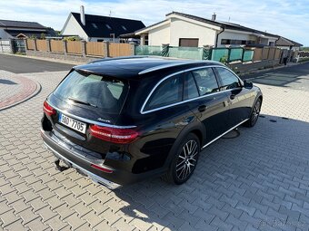 E 220d 4-MATIC ALLTERRAIN,2022,FACELIFT,CZ,DPH,EXTRA STAV - 6