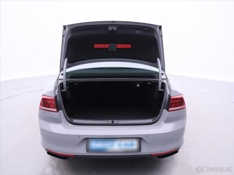 Volkswagen Passat 1,5 TSI 110kW DSG Business CZ (2022) - 6