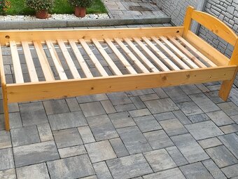 Prodám dřevěnou postel 90cm x 200cm - 6