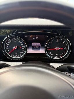Mercedes-Benz E200d - 6