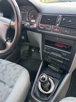 Volkswagen Golf IV 1.4i 55kw - 6
