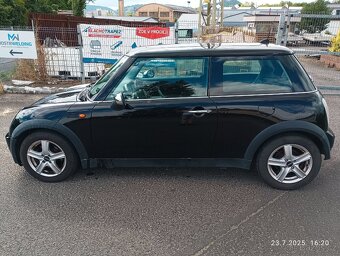 Mini Cooper one - 6