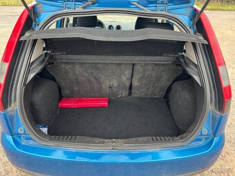 Ford Fiesta 1.4TDCi 50kW, Malý nájezd km - 6