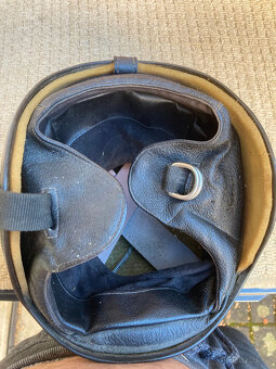 Přilba vojenská na motorku stará za 700 kč - 6