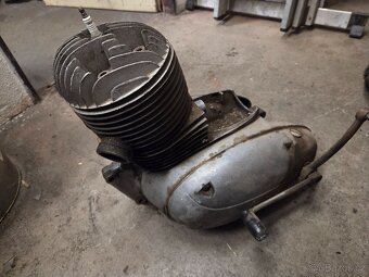 Motor Jawa 250 pérák - 6