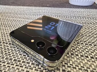 Samsung Galaxy Z Flip 5 512gb Mint - 6