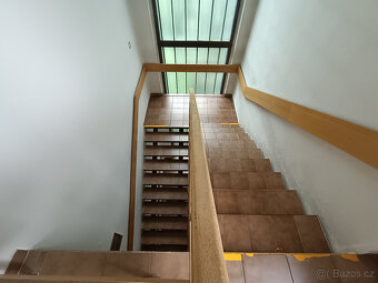 Pronájem kanceláří o rozměrech 9 - 20 m2, ulice Na Roudné, P - 6