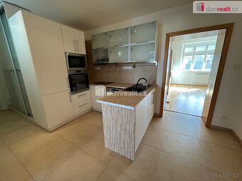 pronájem 3kk 76 m2/ balkon, Zámecká, Kolín 1 - 6