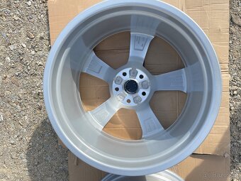 Audi Rotor 5x112 R19 - 6