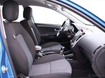 Kia Ceed 2,0 CRDi Exclusive CZ (2010) - 6
