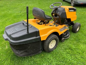 Zahradní traktor Cub Cadet LT2 NR92 - 6