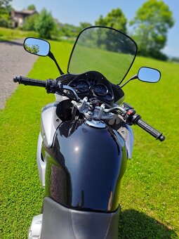 Honda XL125V Varadero - 6