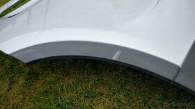 Mercedes GLA EQA H247 H243 A247 W247 2019- zadní pravé dveře - 6