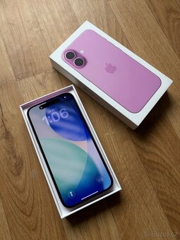 Apple iPhone 16 128GB růžový - 6