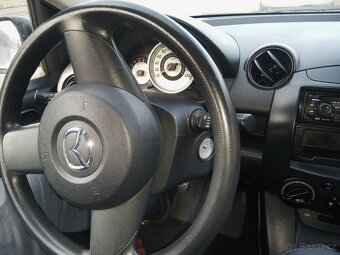 Mazda 2 1,4 Diesel Hatchback 175 000 km,r.v. 2009 - 6