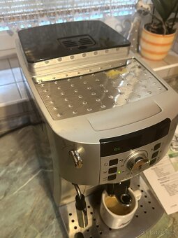 DELONGHI automatický kávovar - TOP STAV - - 6