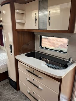 Prodám karavan Hobby 495 UL,r.v. 2017 + mover, stan, markýza - 6