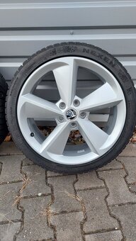 Alu kola 5x112 r18 škoda octavia lll zimní pneu - 6