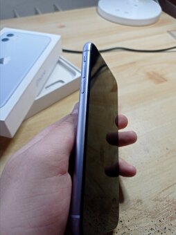 iPhone 11 (128GB) - 6