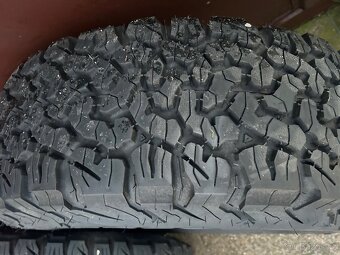 Jeep Wrangler sada z roku 2021 BF Allterrain 255/75 r17 - 6