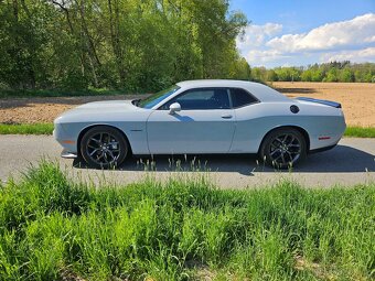 Dodge Challenger 5.7 Hemi NEHAVAROVANÉ - 6