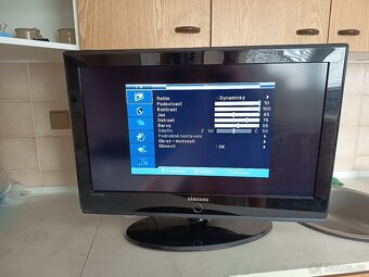 Prodám Televizi LCD SAMSUNG LE32A436 - 6