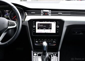 Volkswagen Passat 2,0 TDI ELEGANCE NAVI ACC - 6