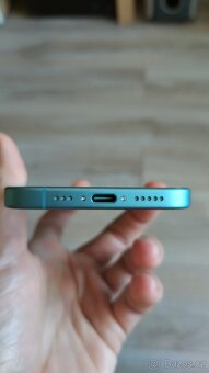 Apple iPhone 16 Blue 128GB, zánovní, perfektní stav,bat100% - 6