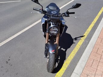 Honda CB 125R - 6