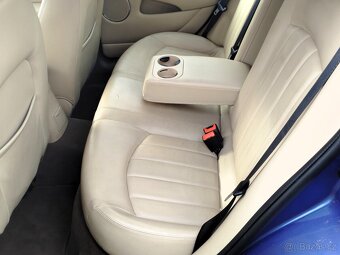 Jaguar X-Type, 2.5 V6 AWD - 6