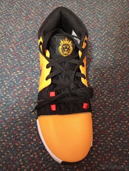 ORIGINÁLNÍ BOTY NIKE LEBRON WITNESS VIII 44 - 6