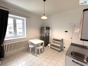 Pronájem 1+1/B, 49 m2, cihla, zařízený, Praha 8 Kobylisy - 6