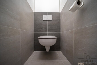 Pronájem bytu 2+1 po kompletní rekonstrukci s balkónem na ul - 6