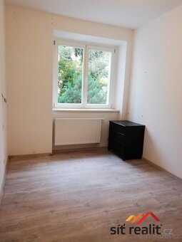 Světlý byt 2+kk/sklep, 44m2+4m2, P3, Žižkov, ul. Biskupcova - 6