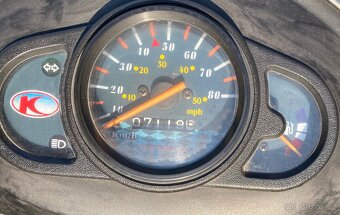 Skutr Moped Kymco Agility 50 4T - 6