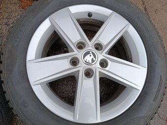 Škoda Octavia III - alu 6x16 et48 + zimní 205/55/16 - 6