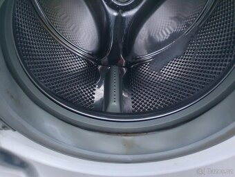 PRACKA WHIRLPOOL,BOCNI PLNENI,6KG,DISPLEJ,PLNE FUNKCNI,A+ - 6